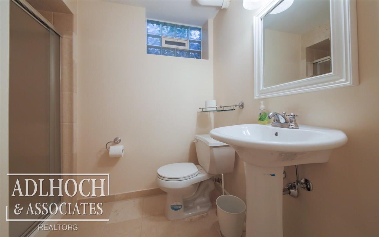 256 Cloverly Road Grosse Pointe Farms, MI 48236 - Photo 21 of 26