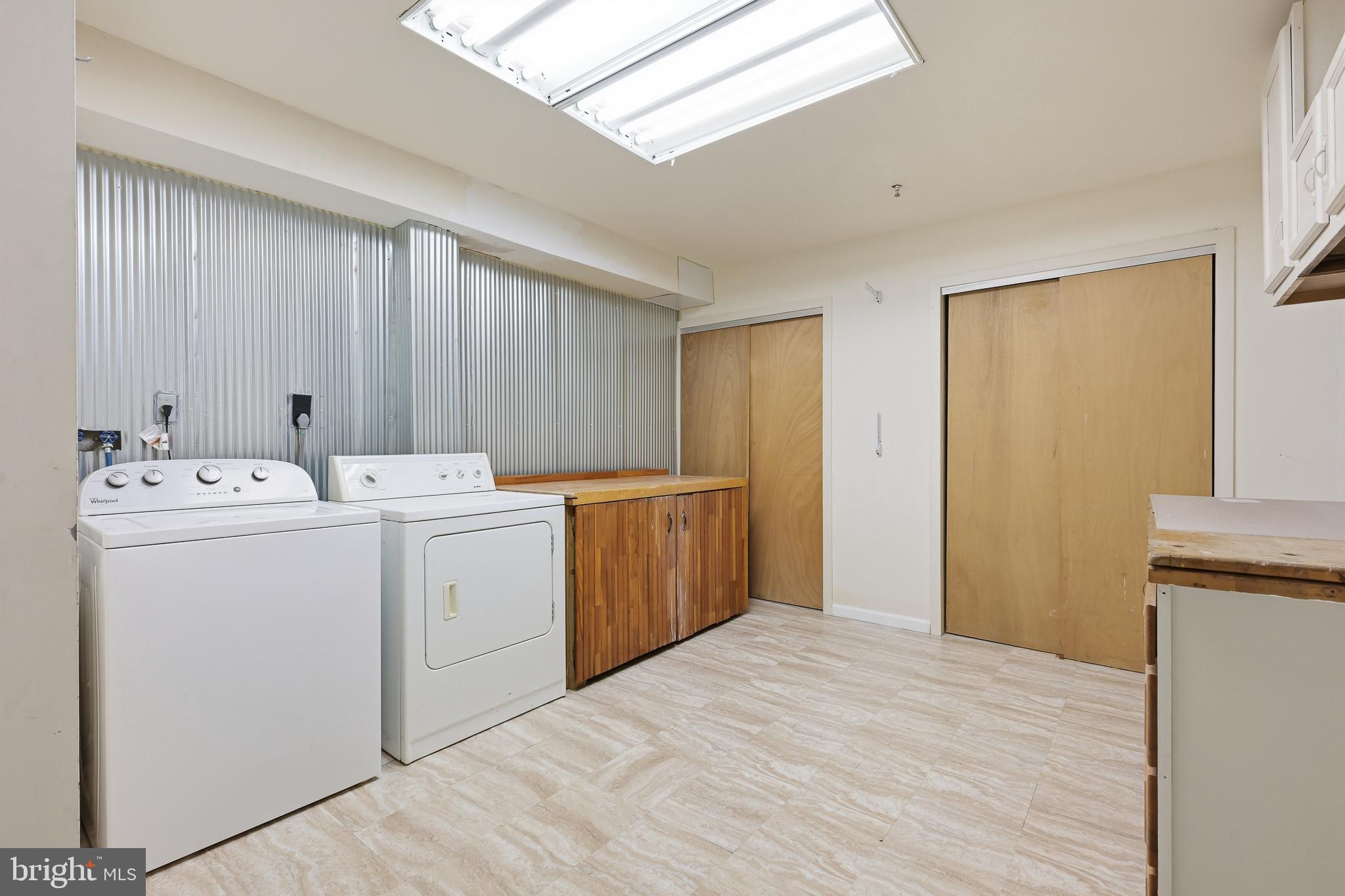 118 Liberty Lane Elkton, MD 21921 - Photo 25 of 31 a utility room with dryer and washer