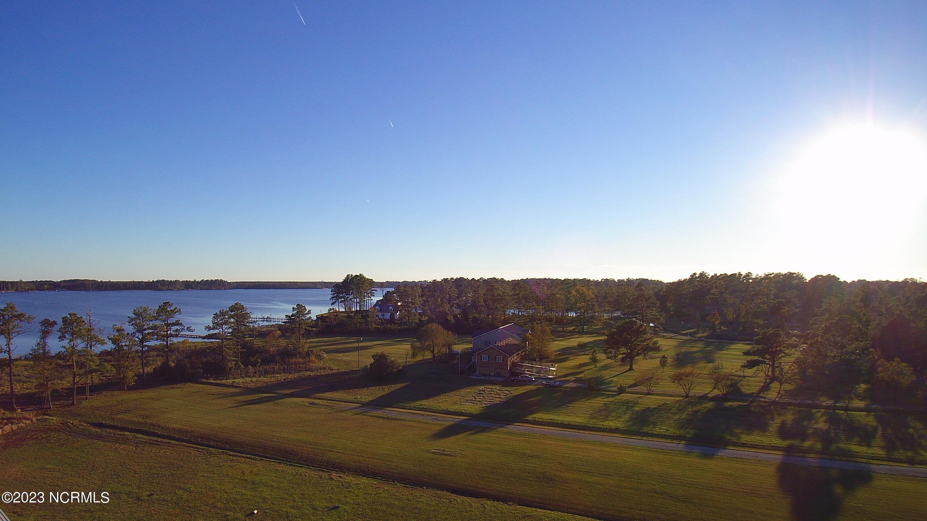 673 Schooner Point Road Belhaven, NC 27810 - Photo 3 of 12 03