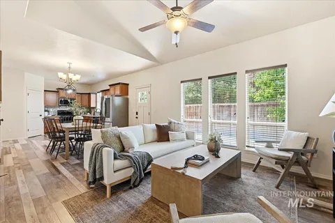 $425,000 | 10285 West Kingsbriar Drive, Boise, ID 83709