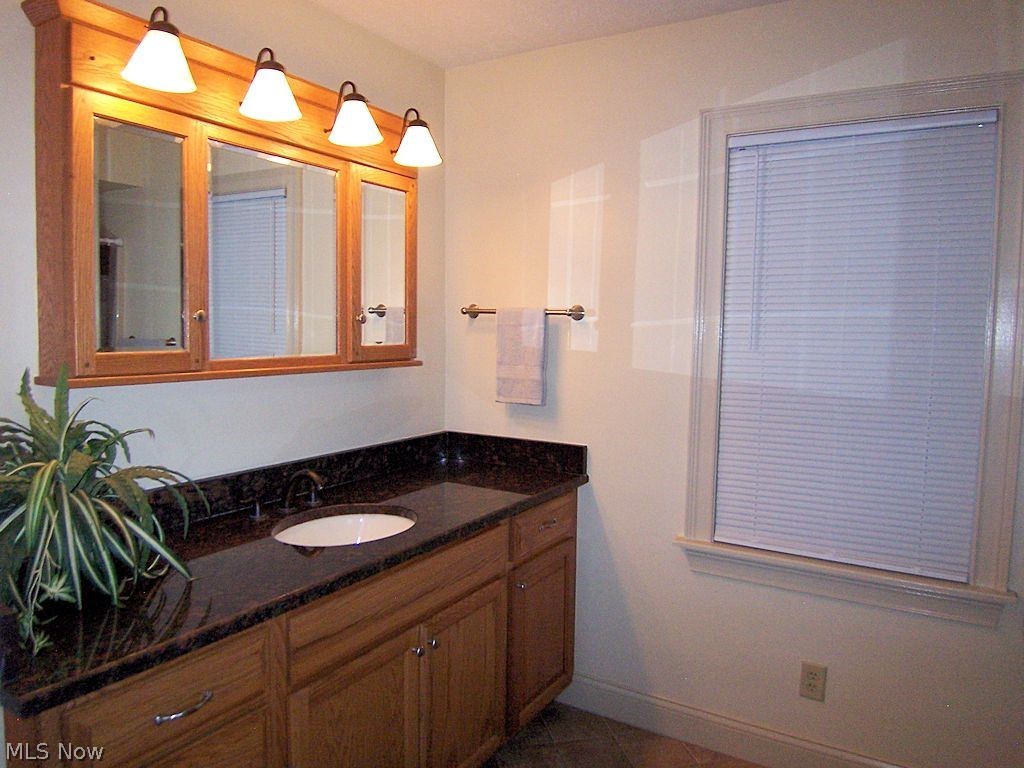 2507 Seifert-Lewis Road Hubbard, OH 44425 - Photo 10 of 30 Gallery Image 10