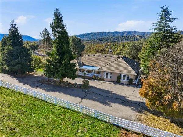 $885,000 | 43319 Leach Road, Ahwahnee, CA 93601