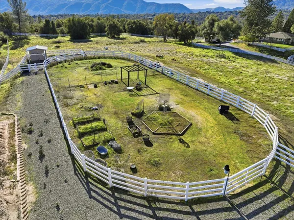 $885,000 | 43319 Leach Road, Ahwahnee, CA 93601