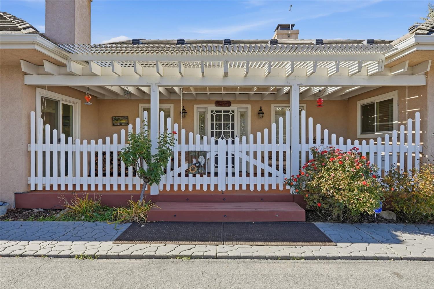 43319 Leach Road Ahwahnee, CA 93601 - Photo 8 of 61 front view of a house with a garden