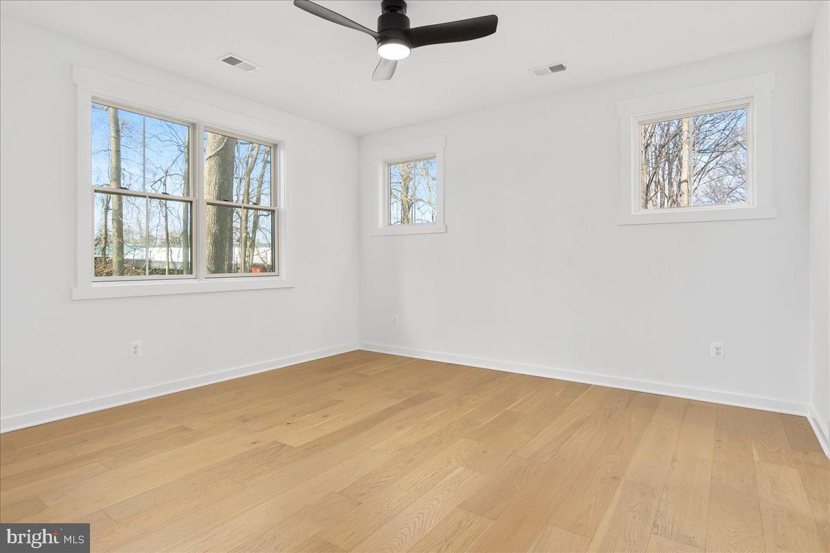 3520 Castle Way Davidsonville, MD 21035 - Photo 53 of 87 Bright and airy room BR w/ensuite & walk-in closet