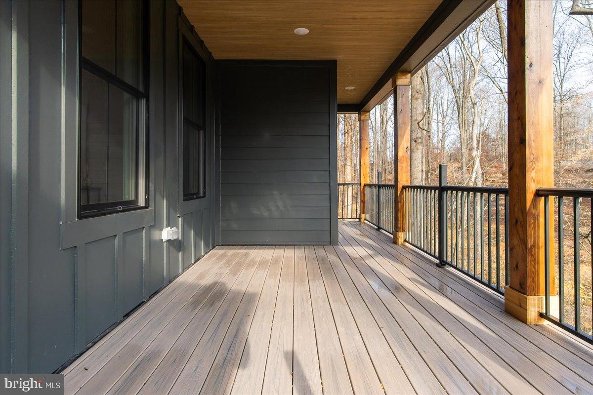 3520 Castle Way Davidsonville, MD 21035 - Photo 8 of 87 Serene outdoor space with natural views.