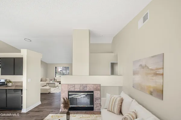 $399,990 | 1048 Sequoia Lane, Rosamond, CA 93560