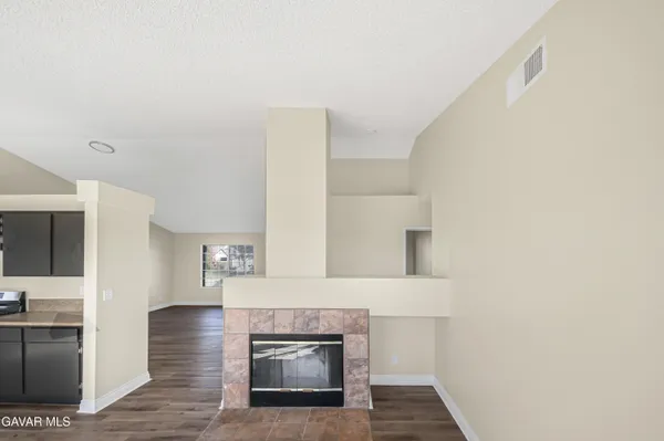 $399,990 | 1048 Sequoia Lane, Rosamond, CA 93560