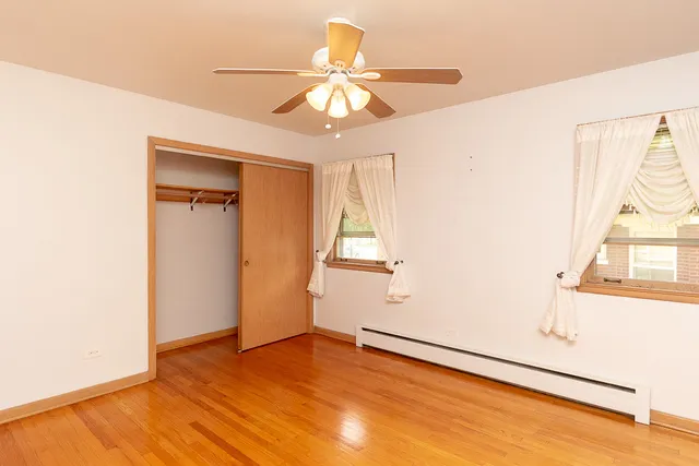 $2,400 | 6408 West Raven Street, Unit 1, Chicago, IL 60631