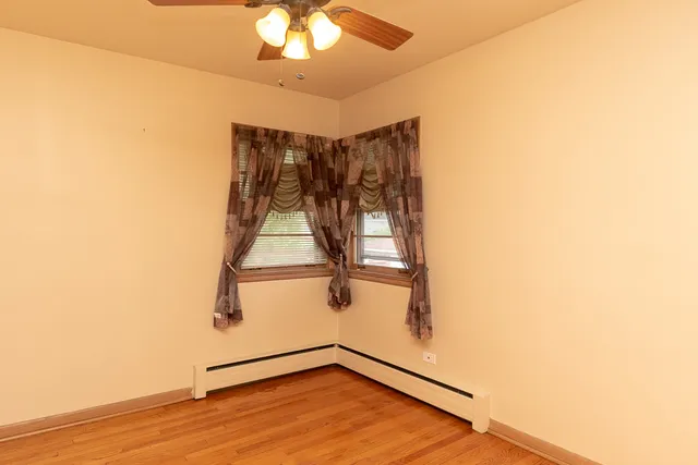 $2,400 | 6408 West Raven Street, Unit 1, Chicago, IL 60631