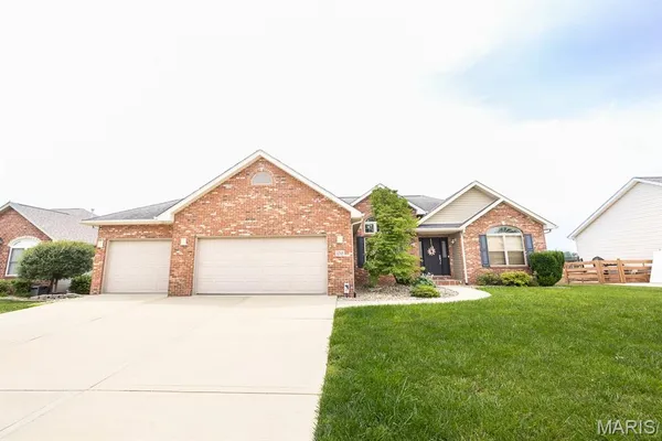 $430,000 | 9718 Winchester Street, Mascoutah, IL 62258