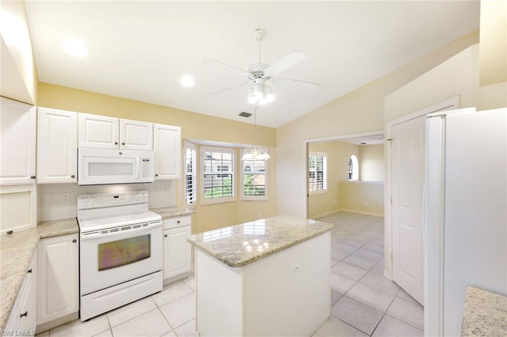 6210 Reserve Circle, Unit 504 Naples, FL 34119 - Photo 6 of 20