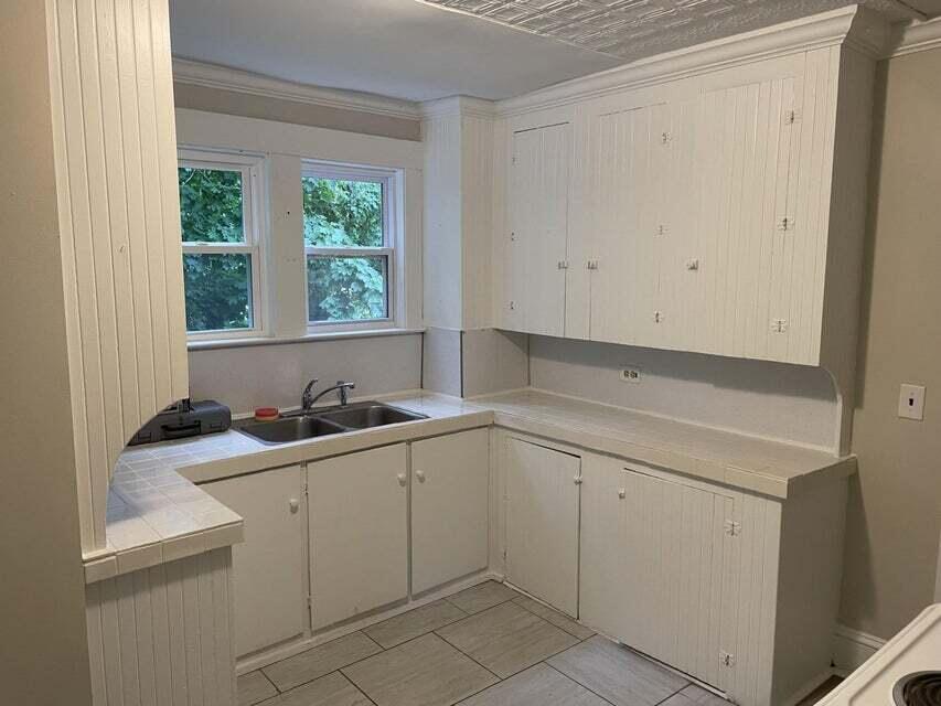 30 Patterson Street Augusta, ME 04330 - Photo 8 of 17 Kitchen Apartment B