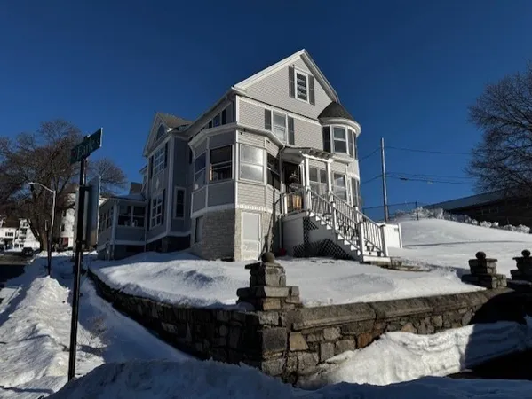 $409,900 | 15 Edward Street, Worcester, MA 01605