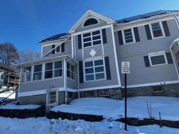 $409,900 | 15 Edward Street, Worcester, MA 01605