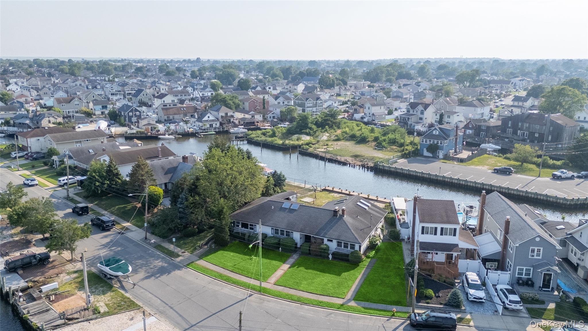 2436 Hempstead Lane Wantagh, NY 11793 - Photo 3 of 46