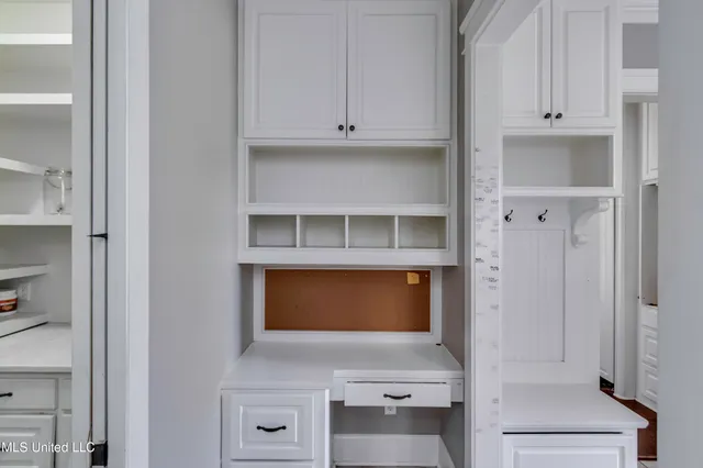 $530,000 | 4299 Tank Road, Terry, MS 39170