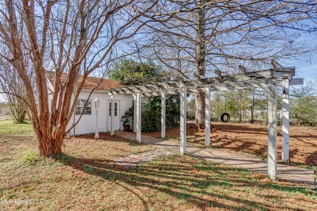 $530,000 | 4299 Tank Road, Terry, MS 39170