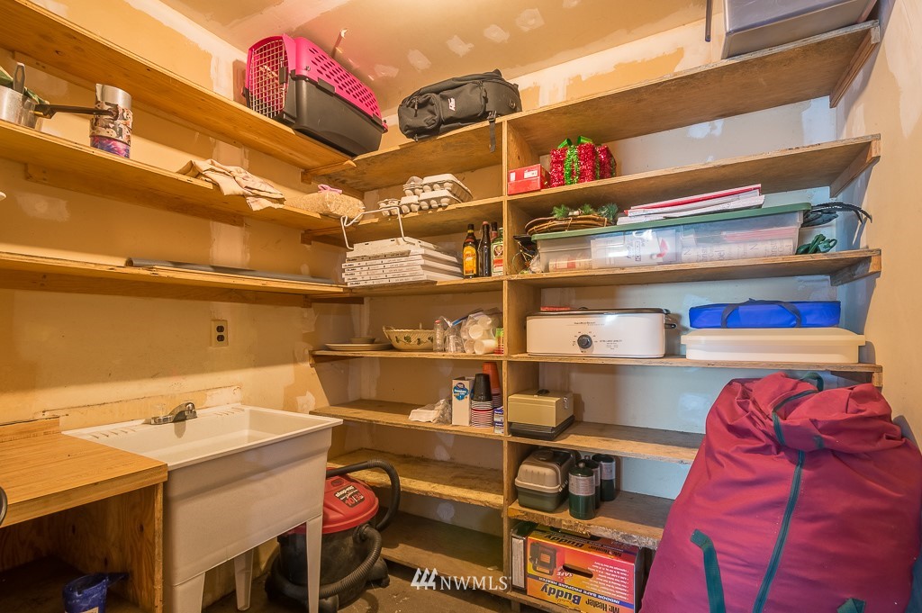 8744 James Road Southwest Rochester, WA 98579 - Photo 13 of 25