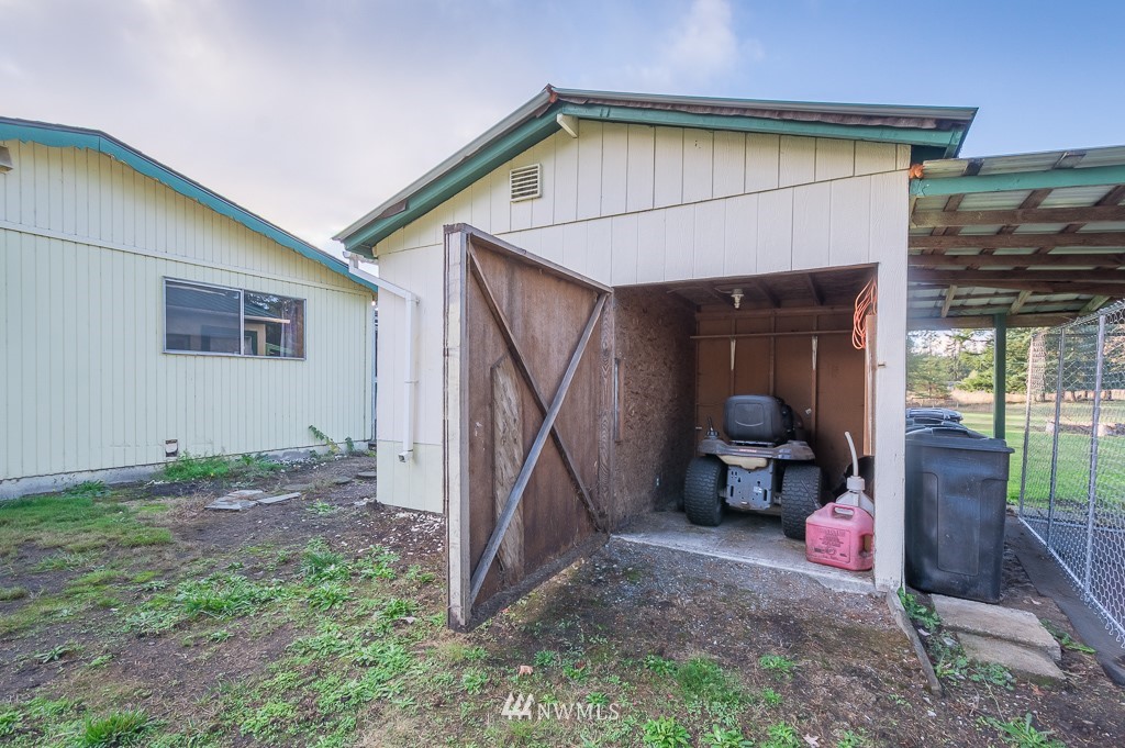 8744 James Road Southwest Rochester, WA 98579 - Photo 16 of 25