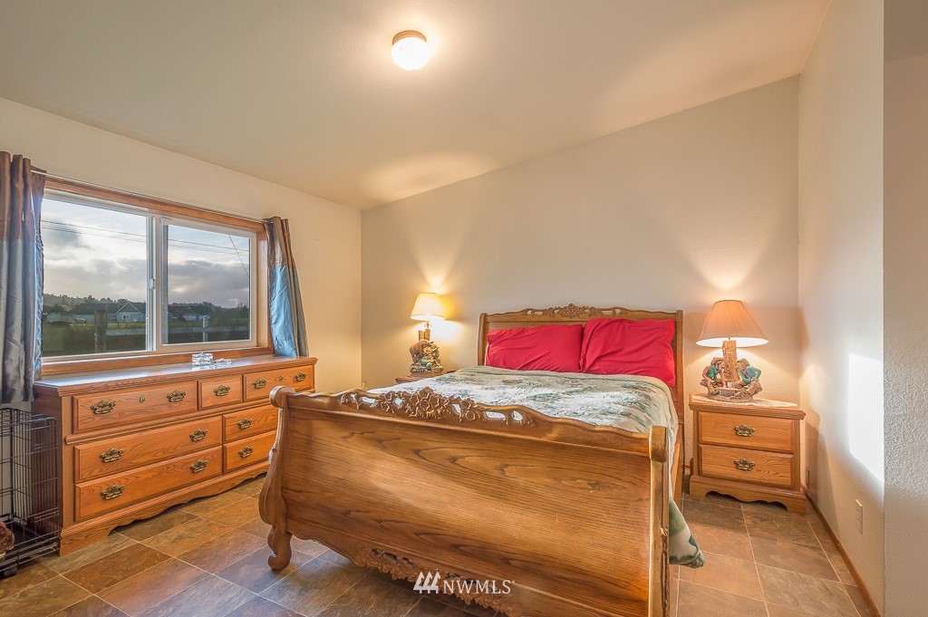 8744 James Road Southwest Rochester, WA 98579 - Photo 9 of 25