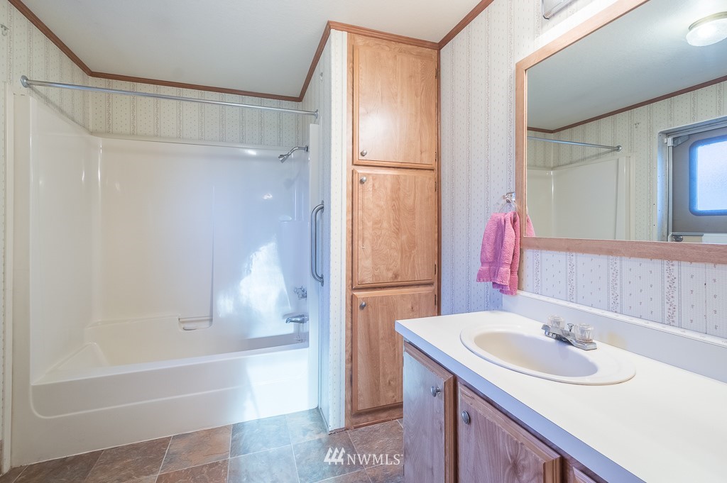 8744 James Road Southwest Rochester, WA 98579 - Photo 10 of 25