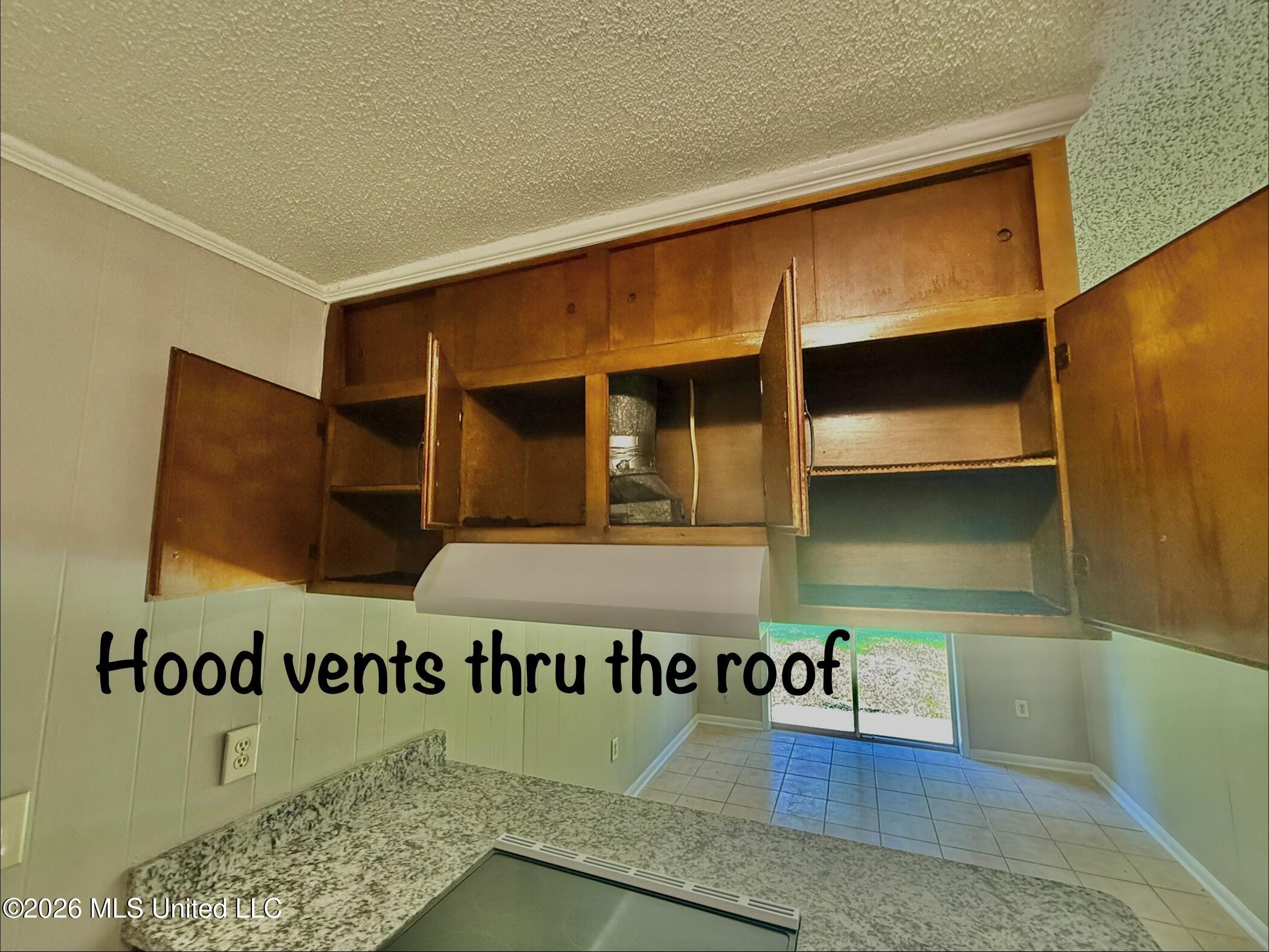 1605 Riverside Drive Gautier, MS 39553 - Photo 20 of 47 Kitchen 8