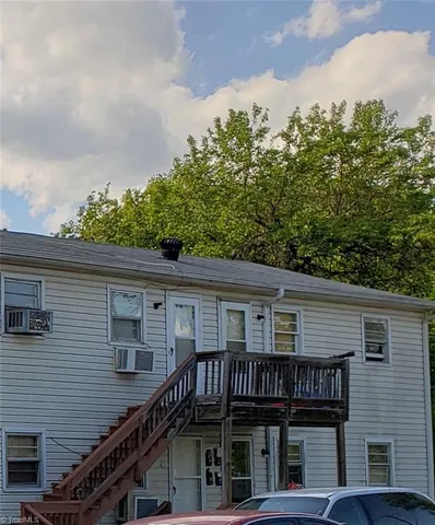 $705 | 216 Church Street, Unit 7, Thomasville, NC 27360