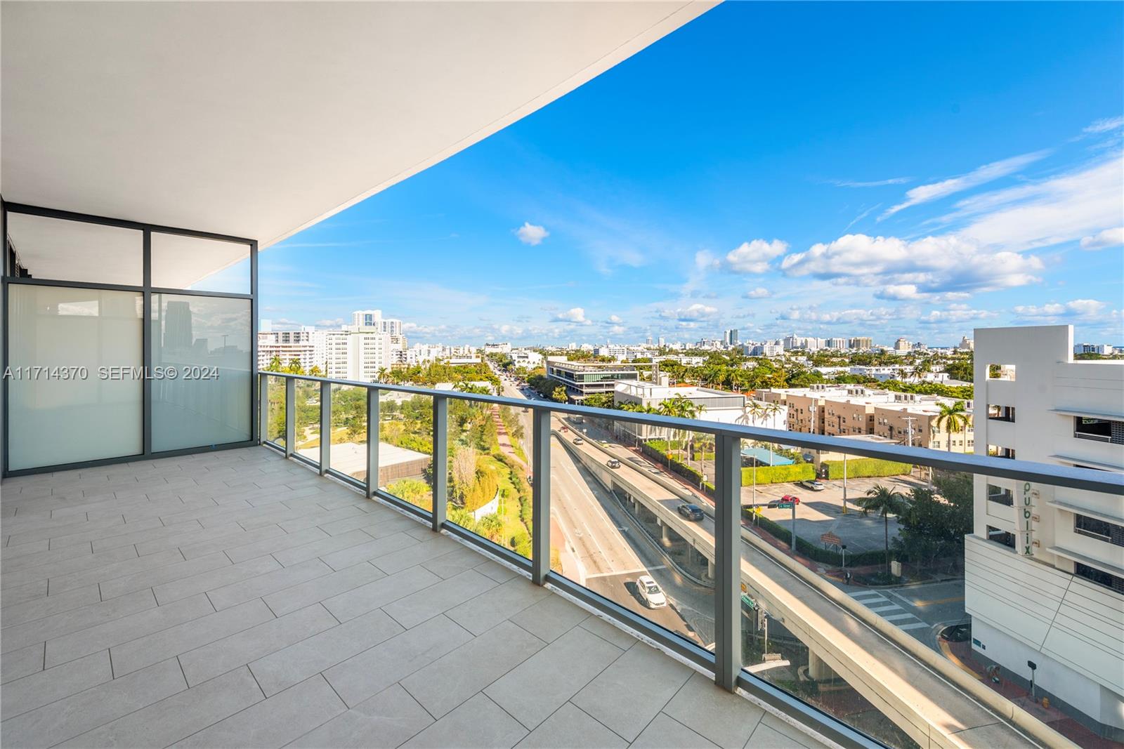 500 Alton Road, Unit 908 Miami Beach, FL 33139 - Photo 6 of 28 a view of a balcony with city view