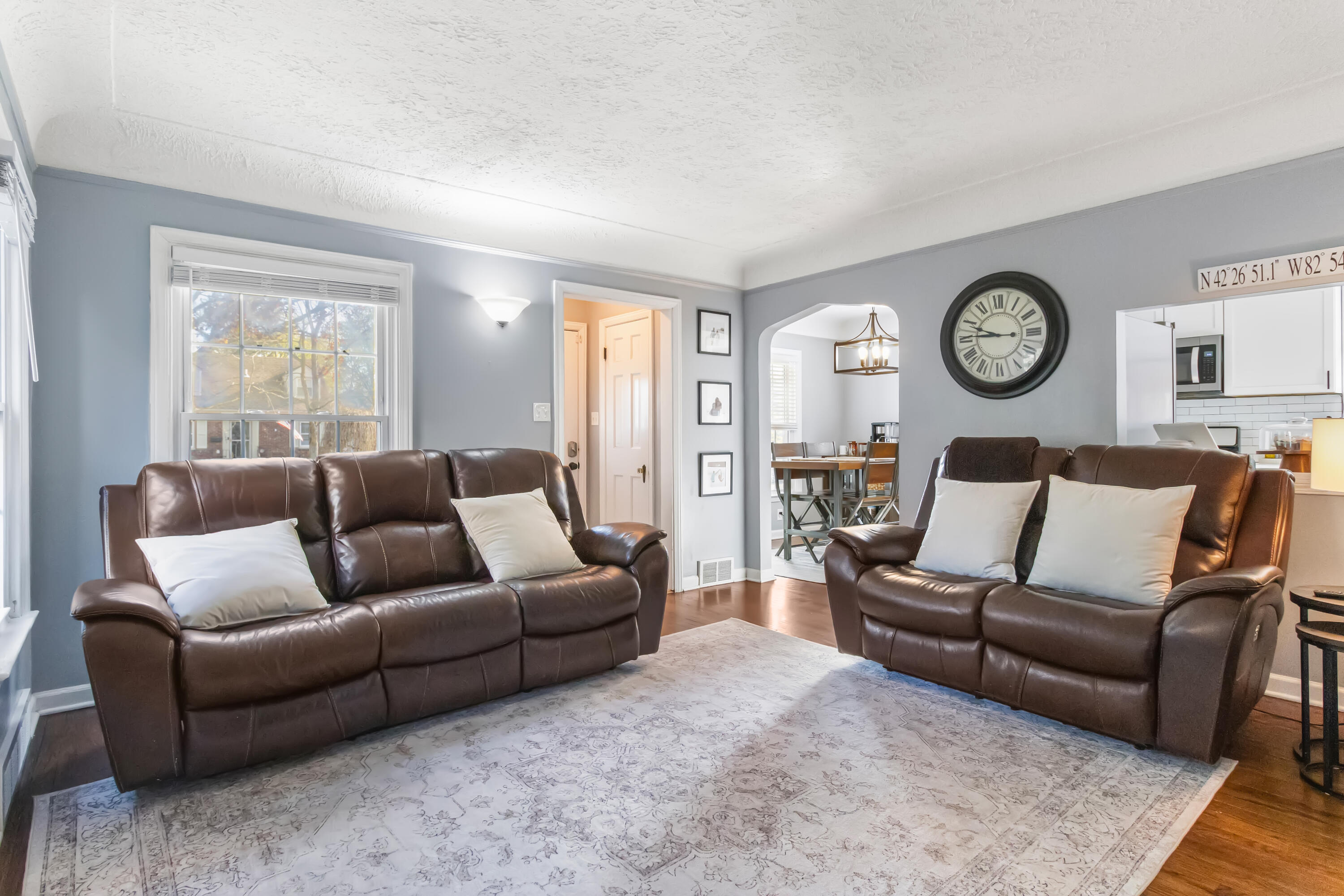 1840 Hampton Road Grosse Pointe Woods, MI 48236 - Photo 6 of 41 04-1840_Hampton-004