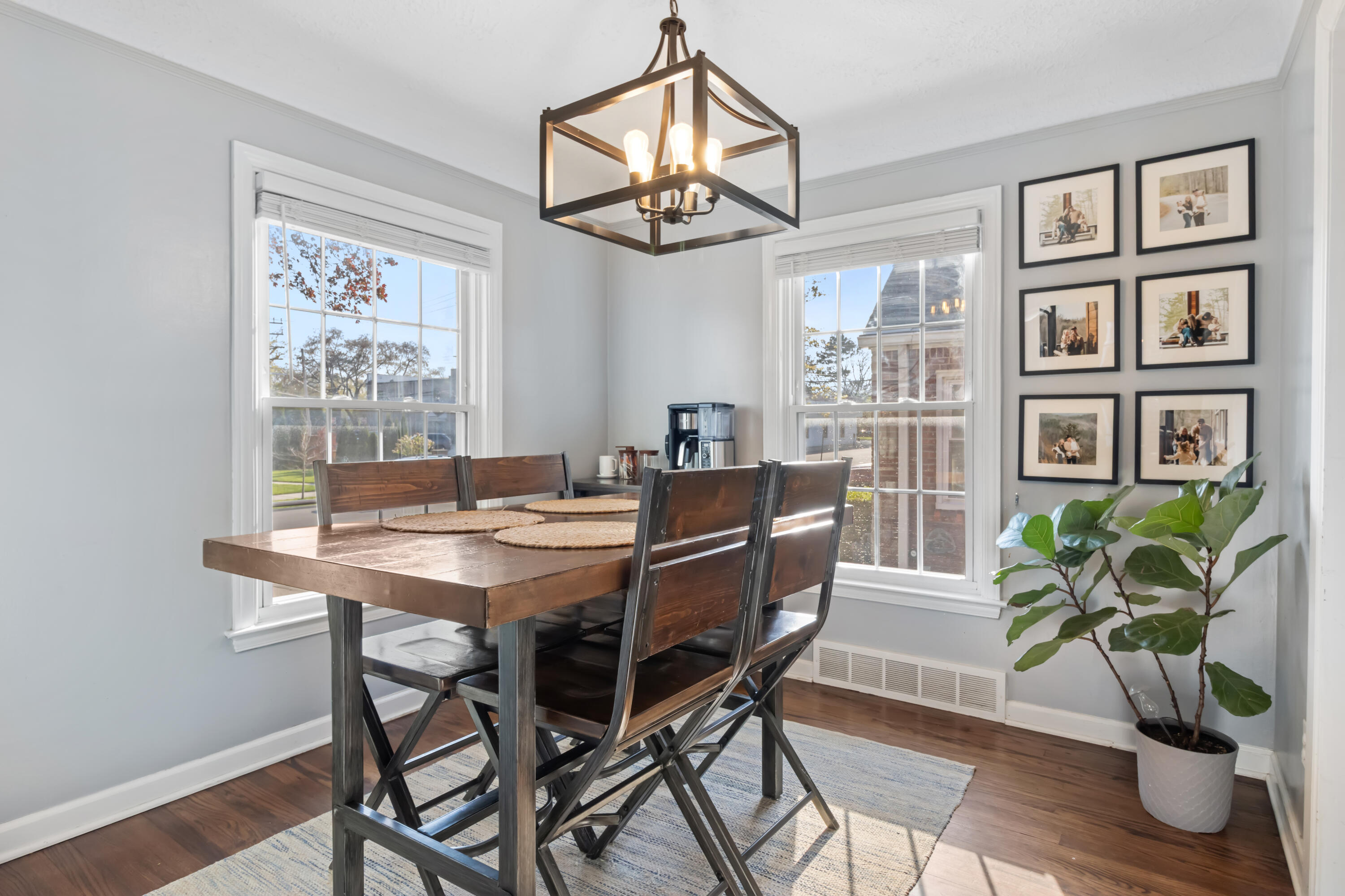 1840 Hampton Road Grosse Pointe Woods, MI 48236 - Photo 8 of 41 06-1840_Hampton-006