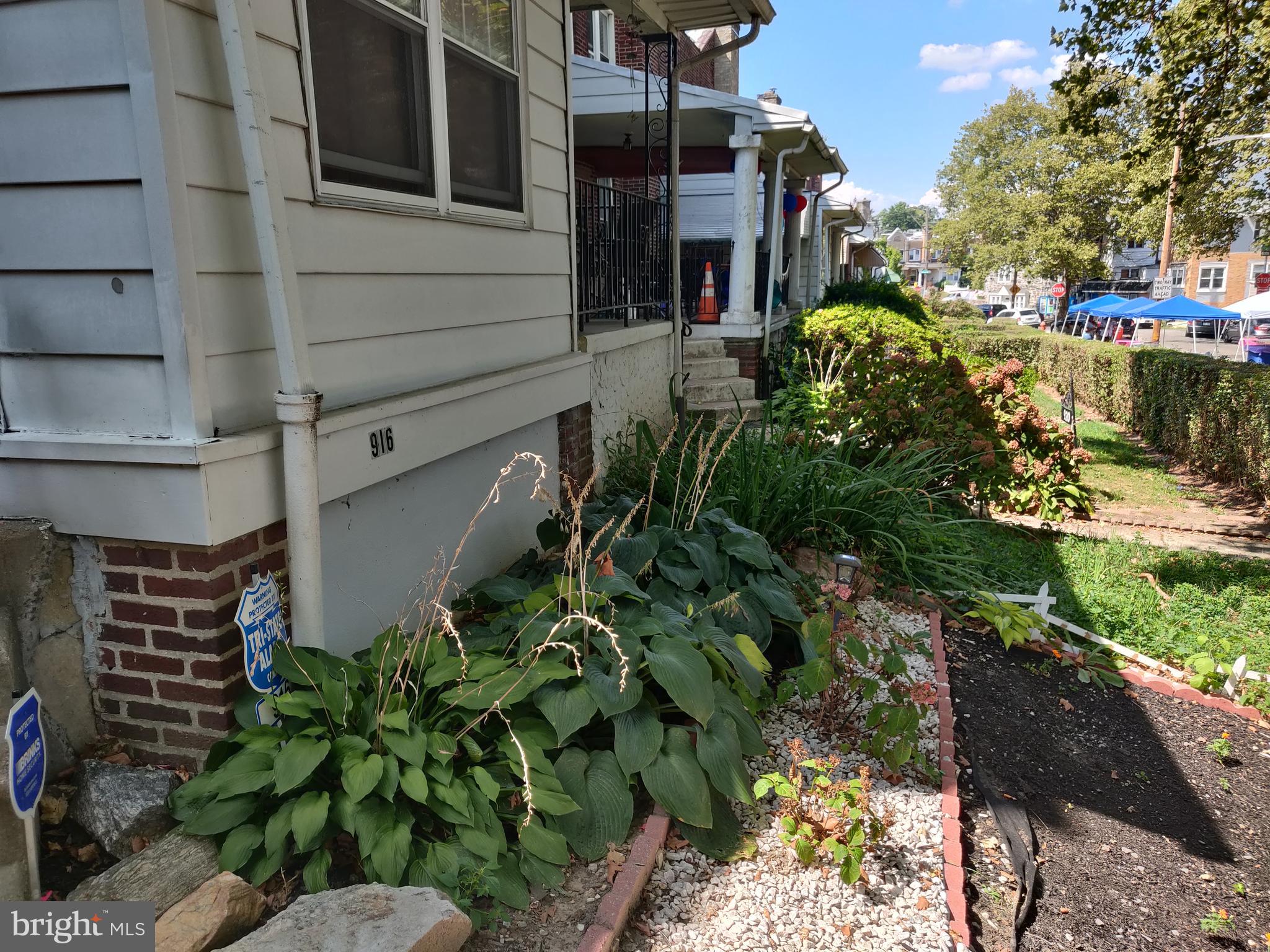 916 Atwood Road Philadelphia, PA 19151 - Photo 1 of 13 Gallery Image 1