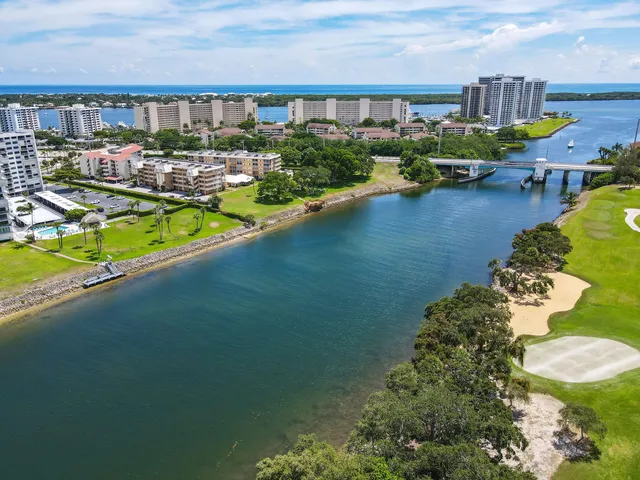 $3,800 | 336 Golfview Road, Unit 417, North Palm Beach, FL 33408