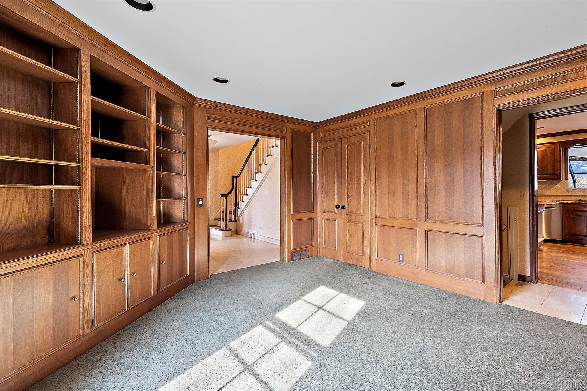 470 Renaud Road Grosse Pointe, MI 48236 - Photo 12 of 65 Gallery Image 12