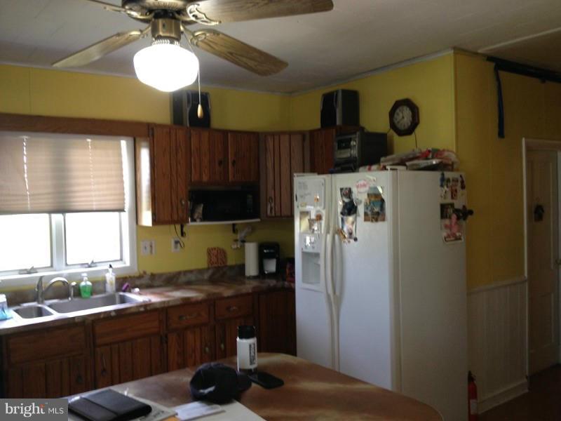 11660 Ridgely Road Ridgely, MD 21660 - Photo 8 of 26 Kitchen
