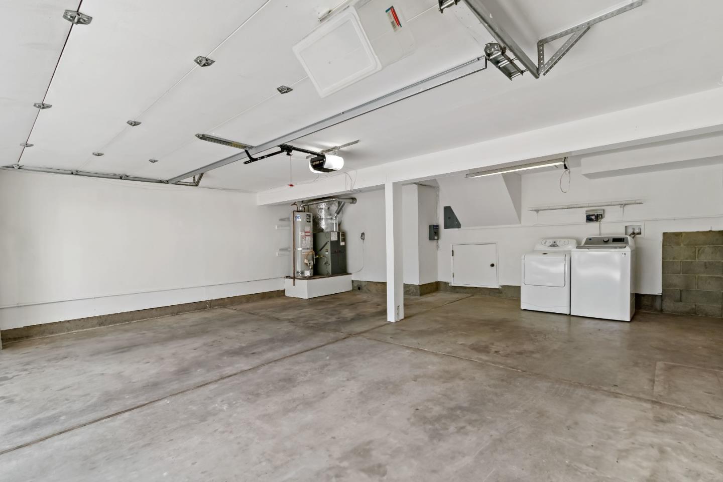 20179 NW Square Cupertino, CA 95014 - Photo 27 of 50 a view of a livingroom with furniture and a ceiling fan