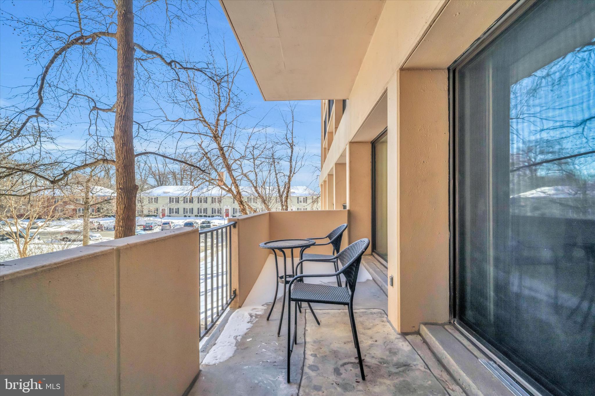 4141 North Henderson Road, Unit 104 Arlington, VA 22203 - Photo 11 of 23