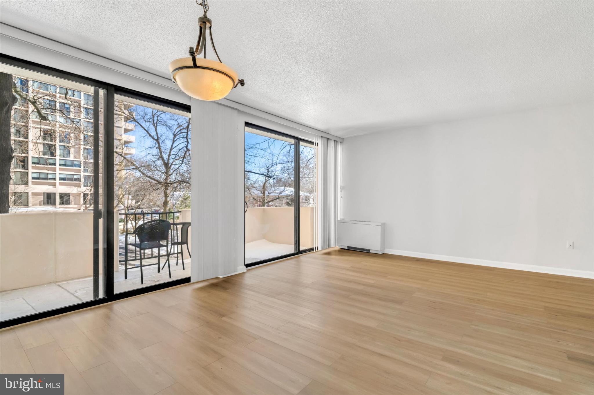 4141 North Henderson Road, Unit 104 Arlington, VA 22203 - Photo 5 of 23