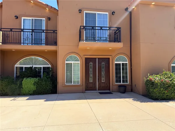 $1,100,000 | 27370 Stonehenge Circle, Hemet, CA 92544