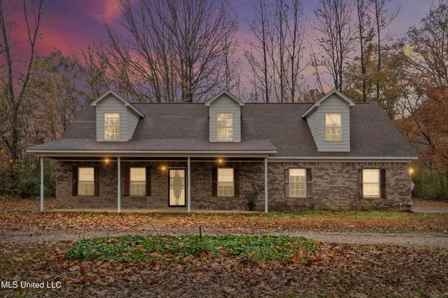 $390,000 | 5060 Byhalia Road, Hernando, MS 38632