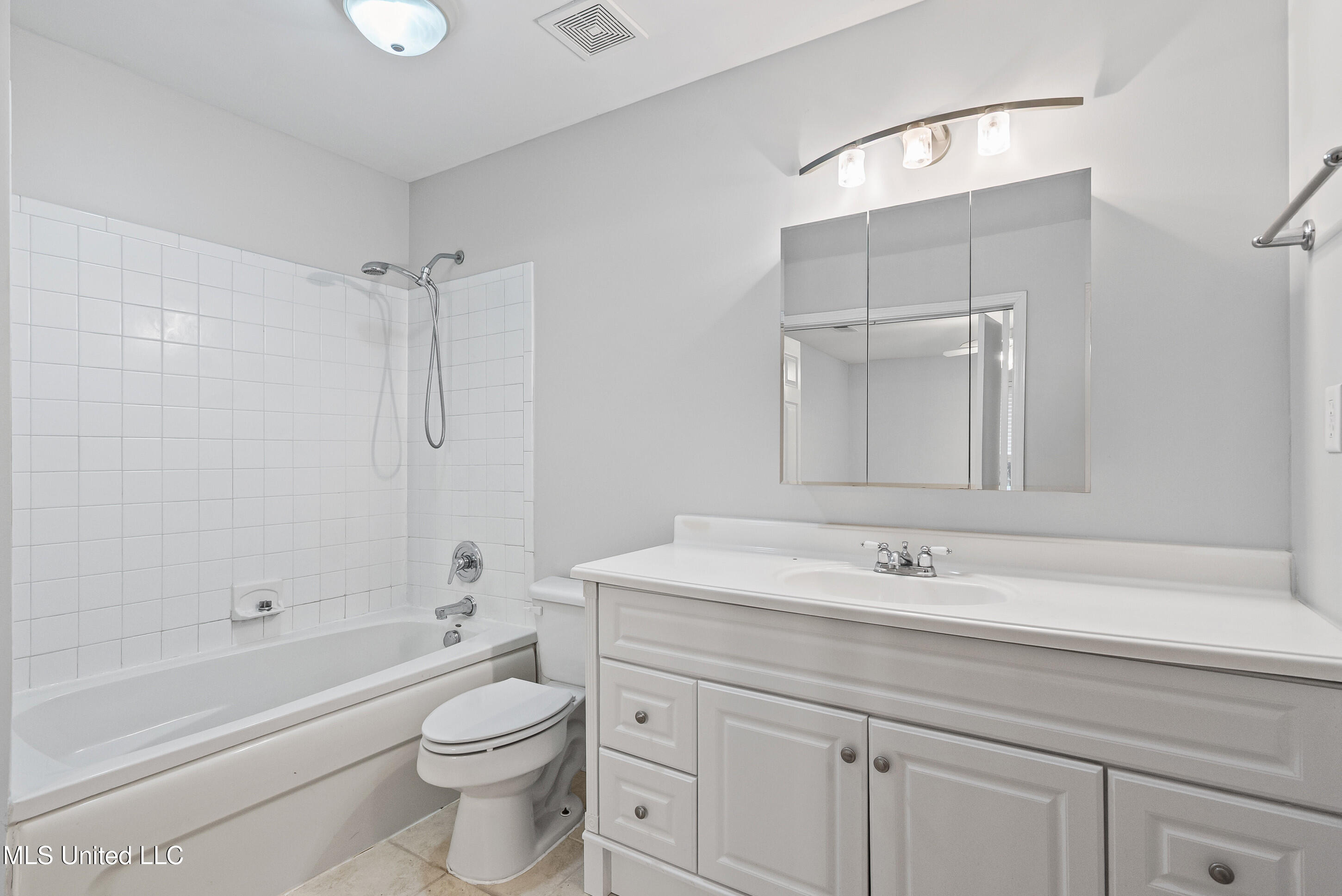 5060 Byhalia Road Hernando, MS 38632 - Photo 12 of 27 12_dsc02609_print