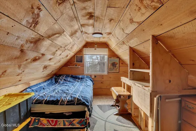 $299,999 | 277 Breese Hollow Road, Hoosick, NY 12089