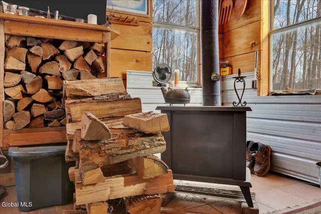 $299,999 | 277 Breese Hollow Road, Hoosick, NY 12089