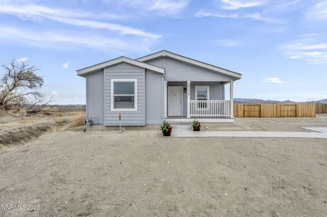 $325,000 | 226 Sweetwater Drive, Yerington, NV 89447