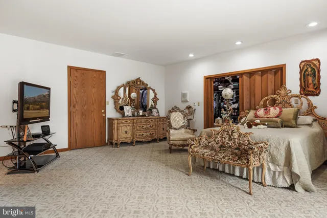 $975,000 | 27 Cannon Range Road, Milmay, NJ 08340