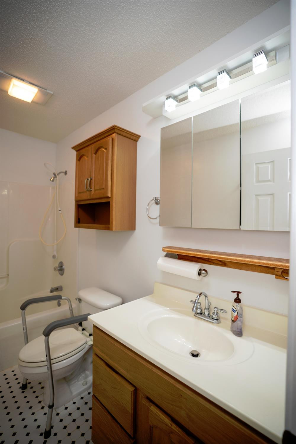 4750 Stewart Road Lexington, KY 40516 - Photo 17 of 53 Photo 17