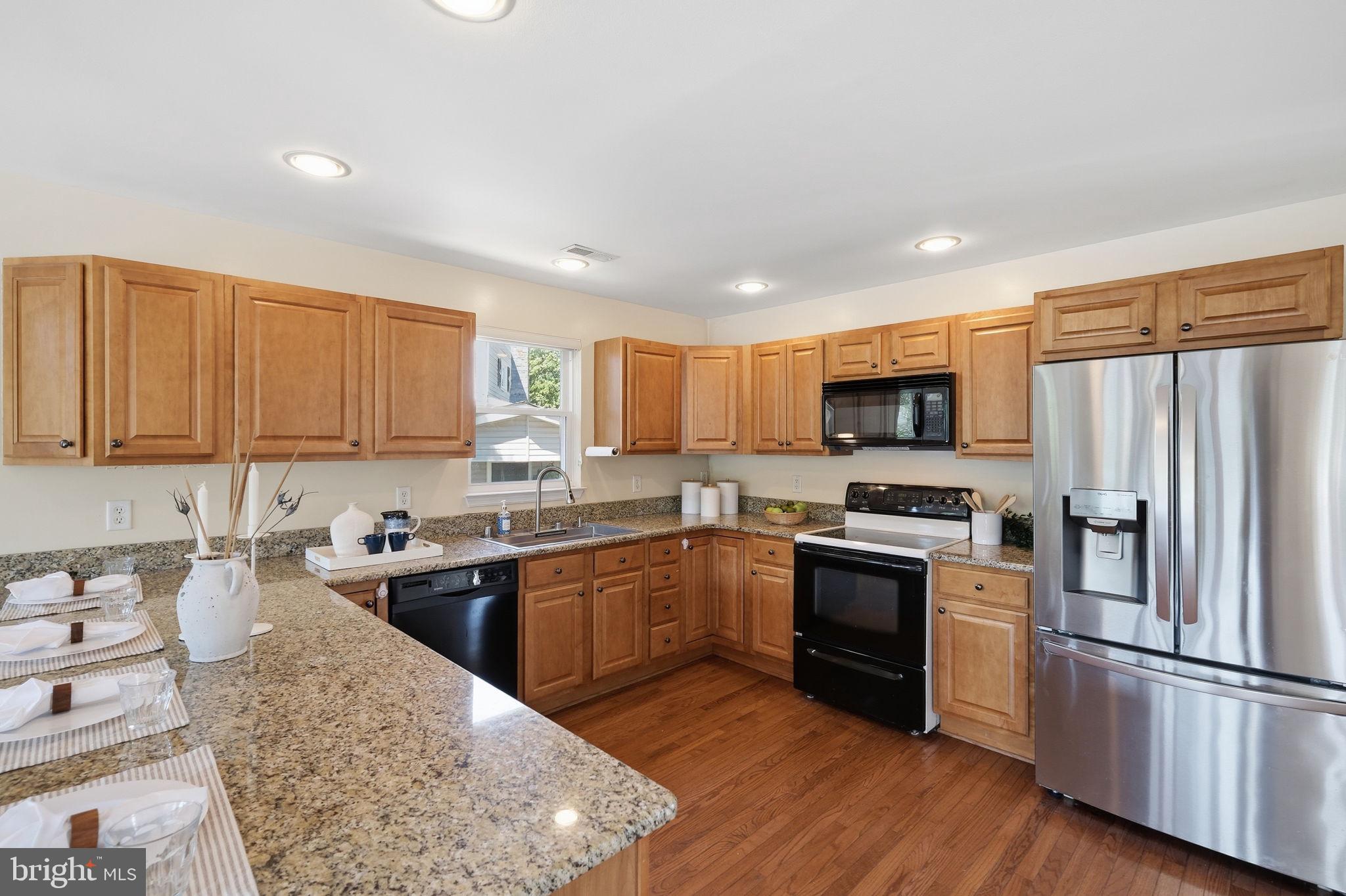 426 Riverside Drive Pasadena, MD 21122 - Photo 4 of 41