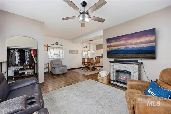 $258,000 | 326 Montana Street, Gooding, ID 83330