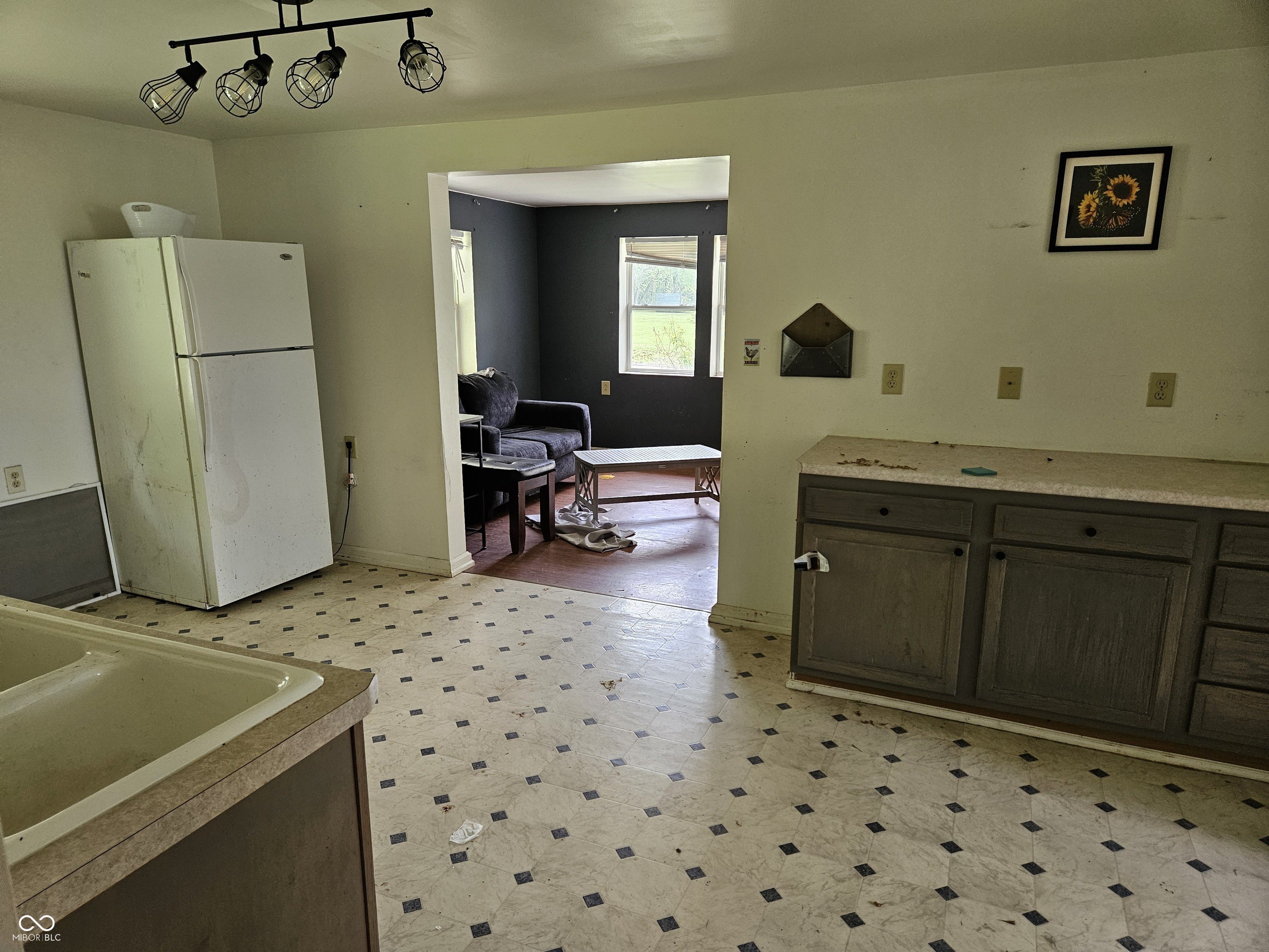 10731 Newport Road Bowling Green, IN 47833 - Photo 7 of 25