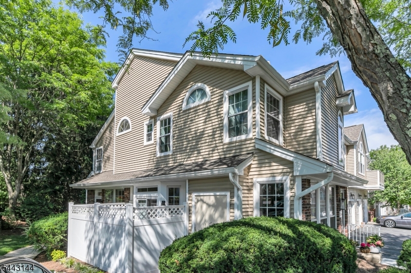 37 High Pond Lane Bedminster, NJ 07921 - Photo 2 of 36